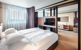 Hunguest Buek - Ex Repce Es Repce Gold